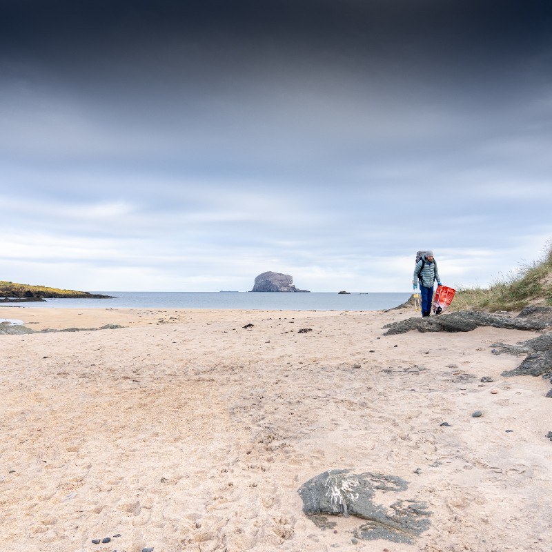 recycling beach clean with caledonian horticulture and ocean vertical seacliff beach east lothian