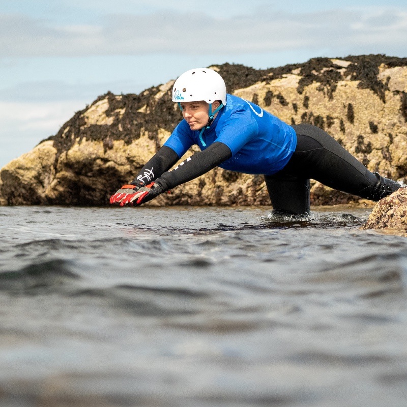 coasteering diving jumping wilderness adventures in scotland east lothian dunbar north berwick