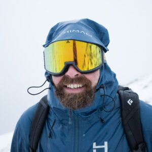 winter mountaineering course scotland and layering for mountaineering