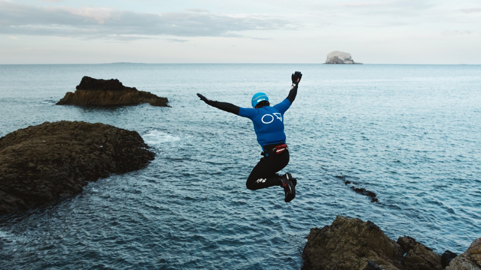 coasteering best water adventures for families near edinburgh scotland