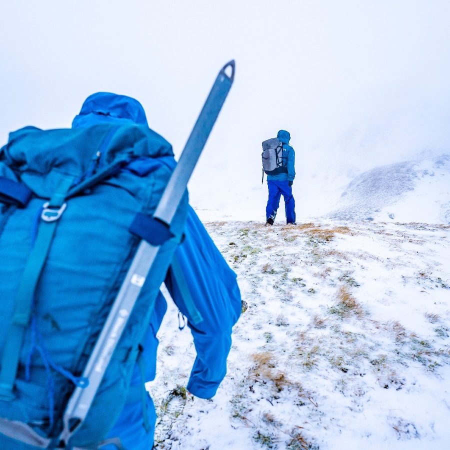 winter mountaineering guides and coarses in scotland
