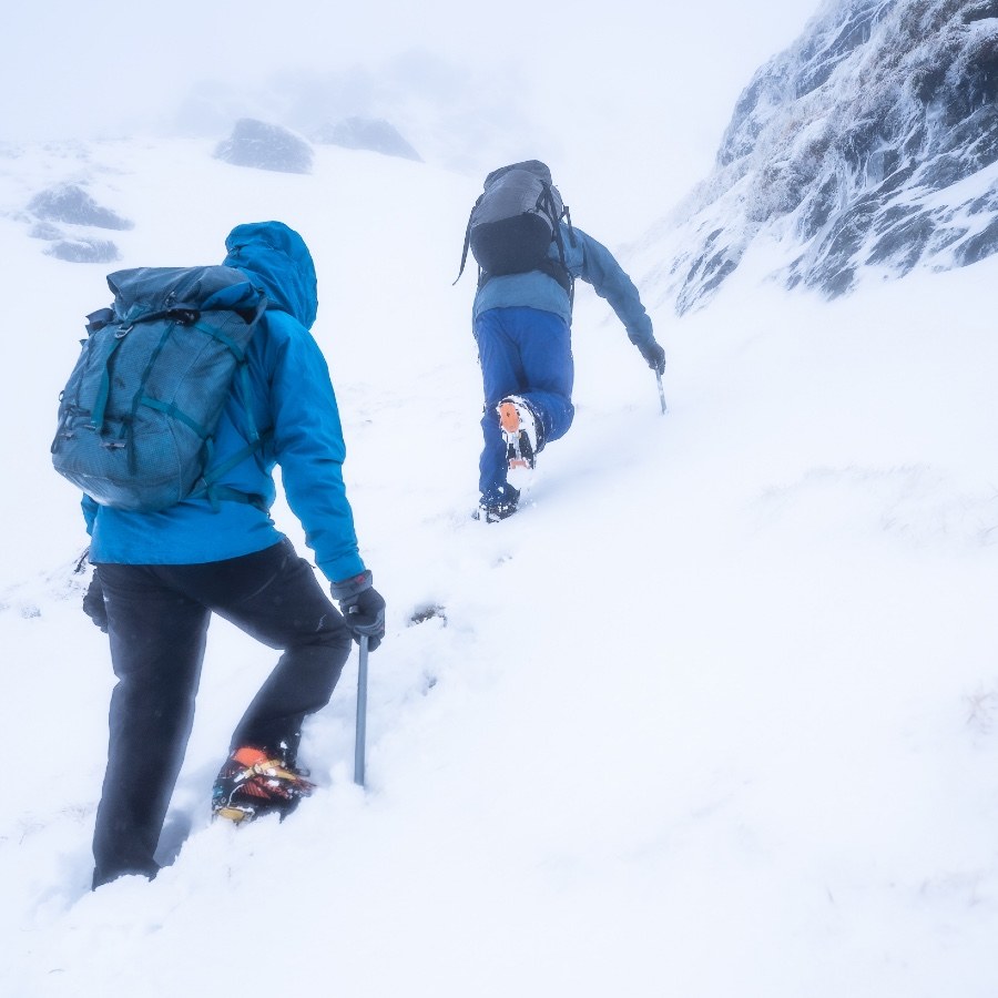 winter mountaineering skills courses glen coe scotland