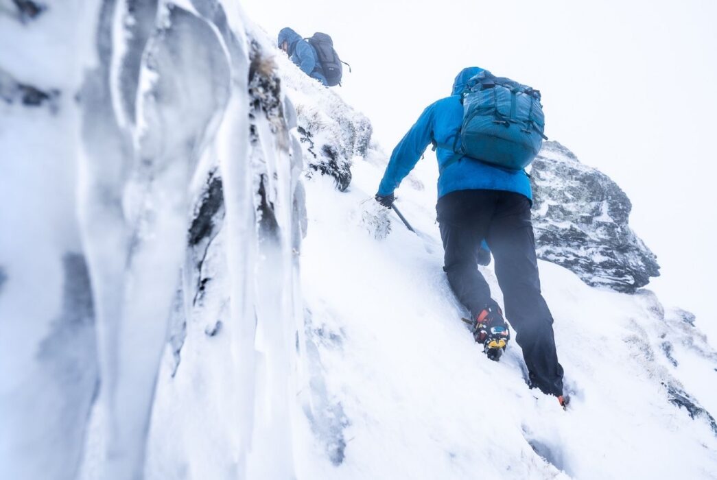 winter skills courses mountaineering and hillwalking scotland