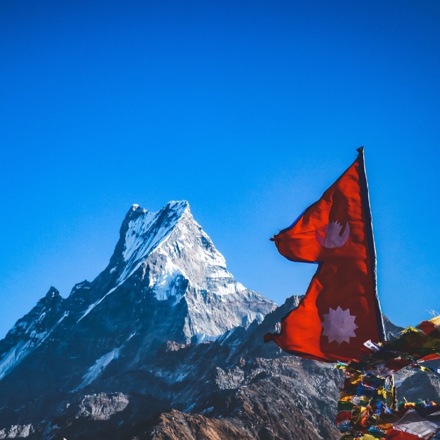 trekking in nepal holiday adventure experience himalayas